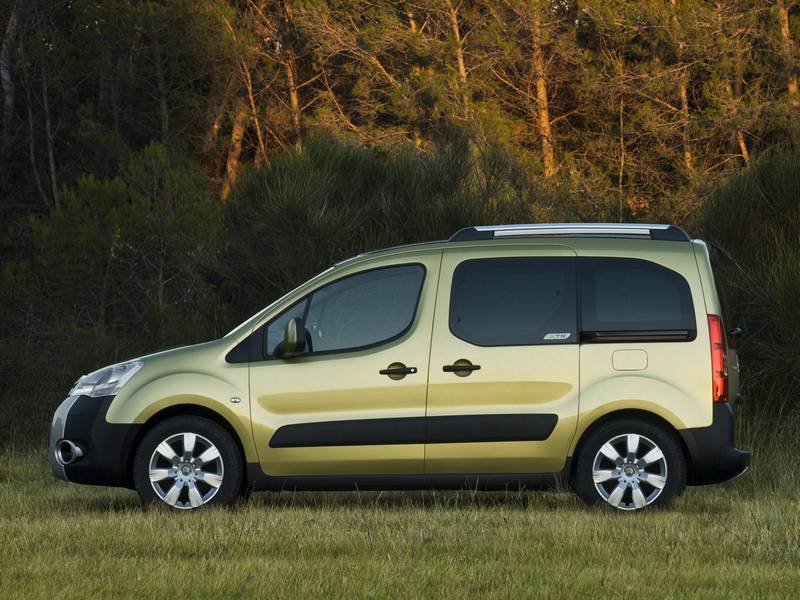 Фото автомобиля Citroen Berlingo минивэн